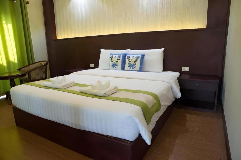 Saysamphanh Hotel Луанг Прабанг Екстериор снимка