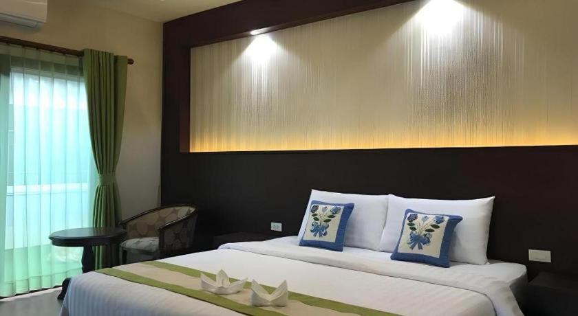 Saysamphanh Hotel Луанг Прабанг Екстериор снимка