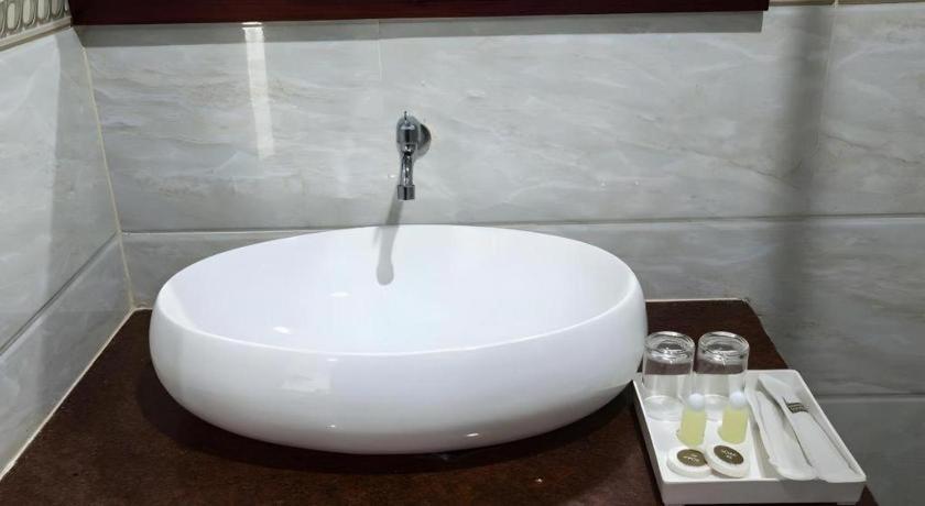 Saysamphanh Hotel Луанг Прабанг Екстериор снимка