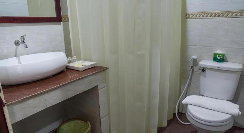 Saysamphanh Hotel Луанг Прабанг Екстериор снимка