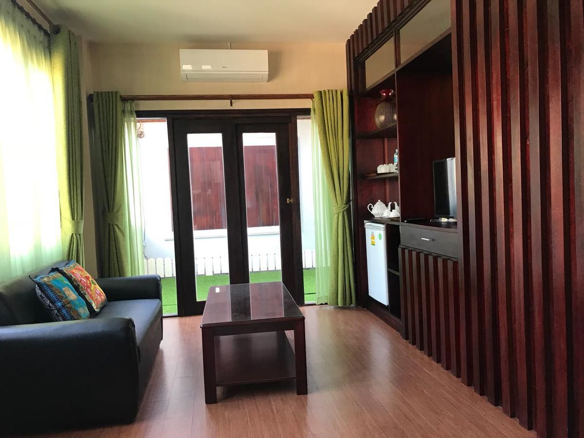 Saysamphanh Hotel Луанг Прабанг Екстериор снимка